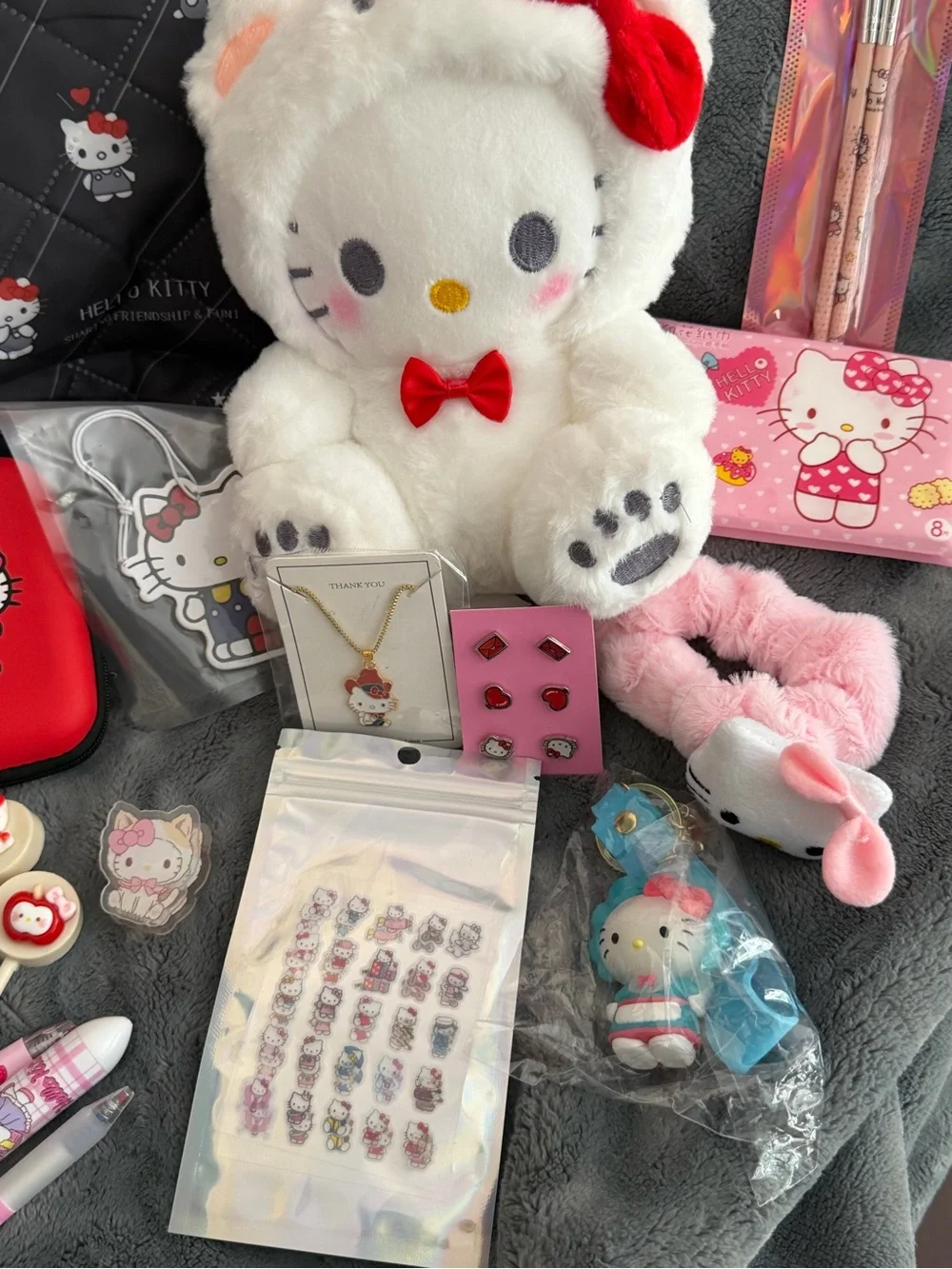 ❤️Sanrio Hello Kitty Tote Bag and Accessories Set Bundle - Over 20 Items